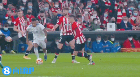 尼克斯队记：麦克布莱德X光检查显示无结构性损伤